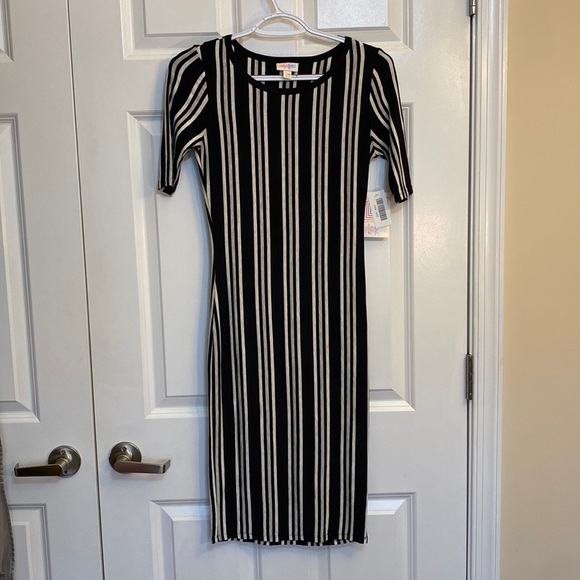 LuLaRoe Dresses & Skirts - LuLaRoe XXS Julia Vertical Stripe Dress NWT